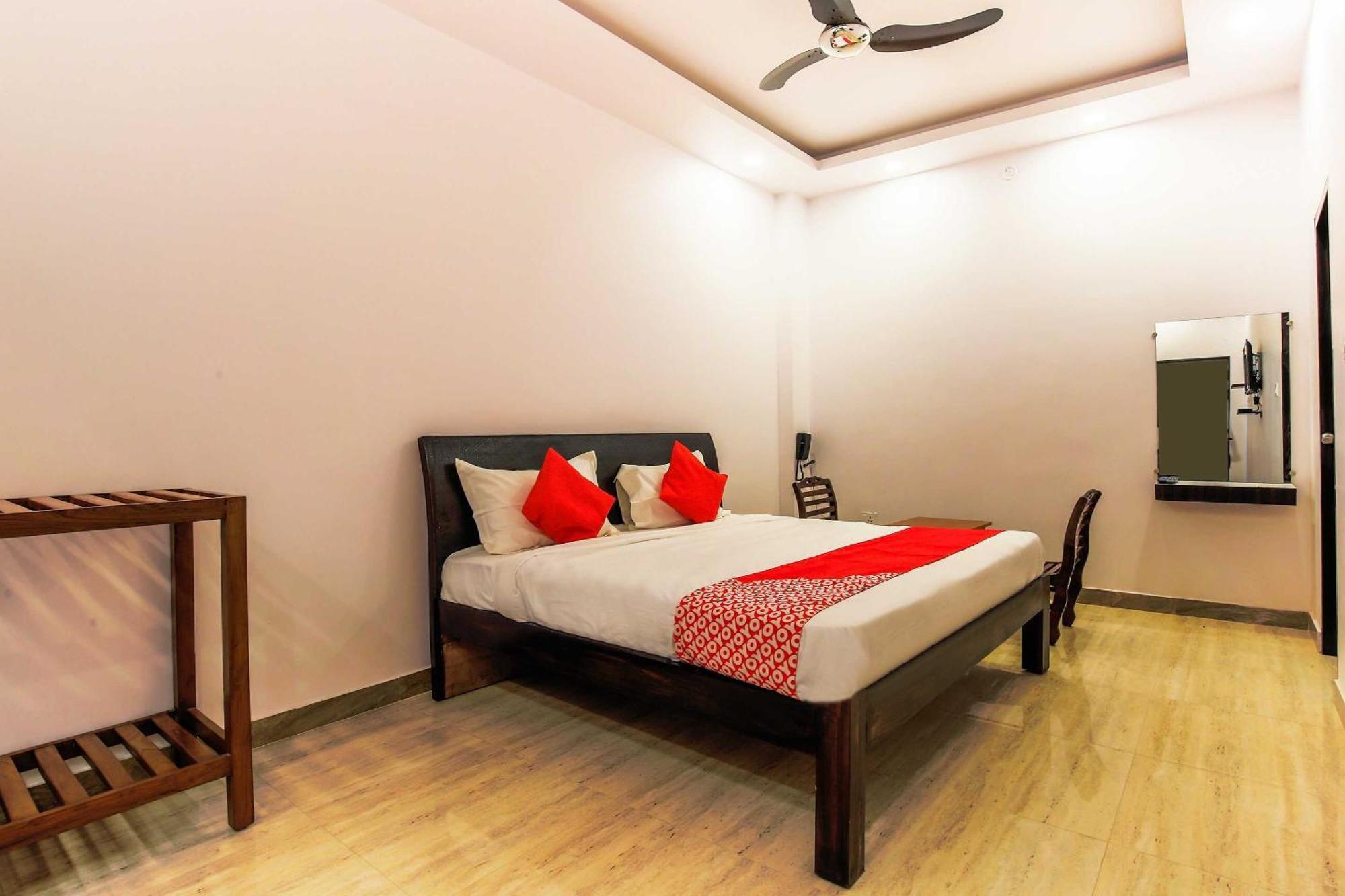 Hotel O The Velvet Chinhat Tiraha Εξωτερικό φωτογραφία