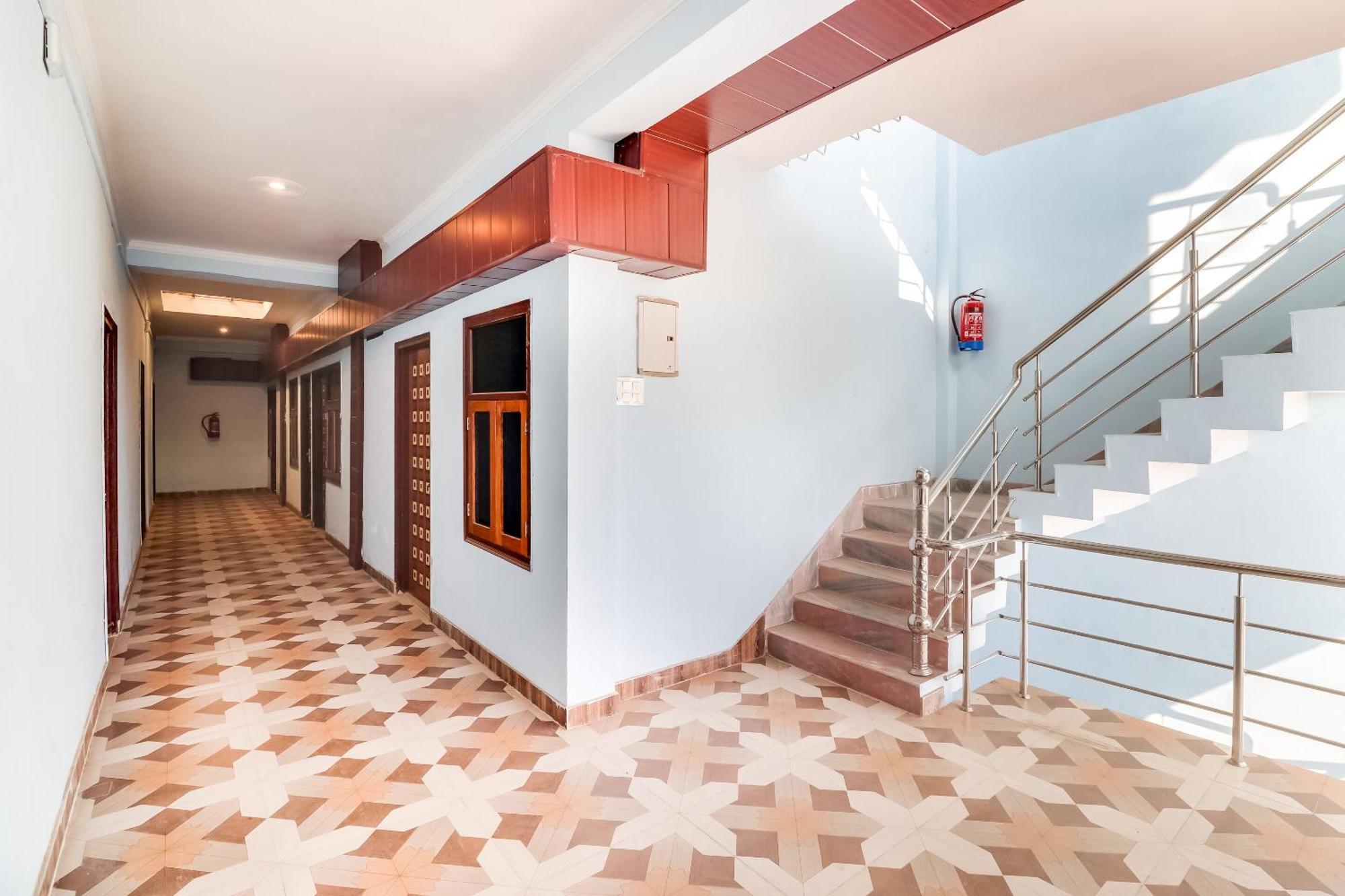 Hotel O The Velvet Chinhat Tiraha Εξωτερικό φωτογραφία