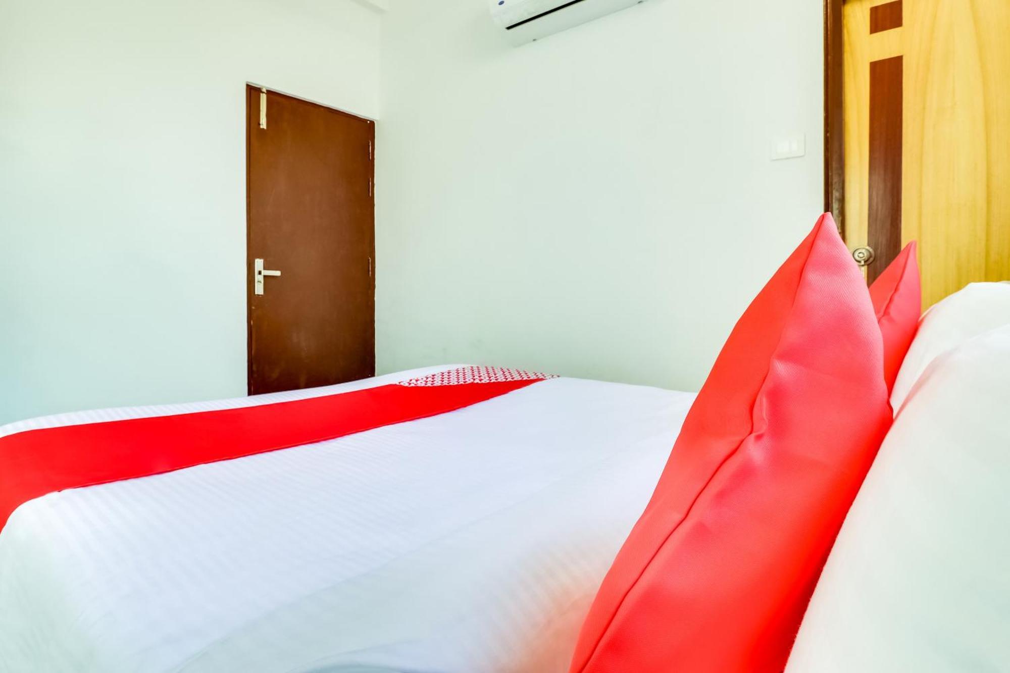 Hotel O The Velvet Chinhat Tiraha Εξωτερικό φωτογραφία